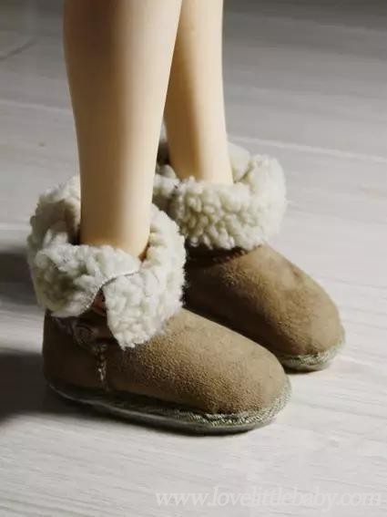 ���궬��һ���ú��Ӵ�������������UGG��